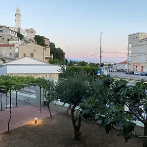  Apartament House
